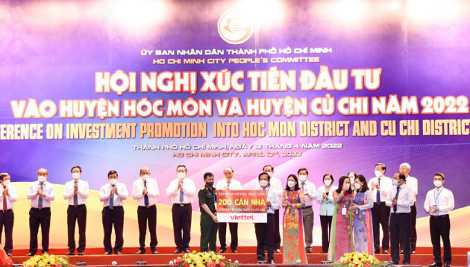 Hội nghị xúc tiến đầu tư vào hai huyện Hóc Môn và Củ Chi do Chủ tịch nước Nguyễn Xuân Phúc chủ trì. Ảnh: Viettel