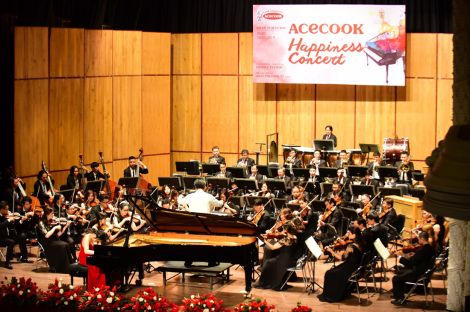 Acecook Happiness Concert diễn ra thường niên, giúp khán giả đến gần hơn với nhạc giao hưởng. Ảnh: Acecook