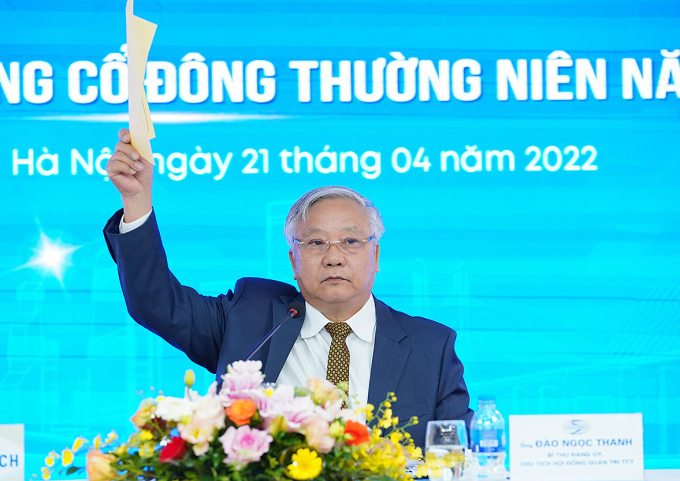 Ông Đào Ngọc Thanh, Chủ tịch HĐQT Vinaconex tại đại hội cổ đông.