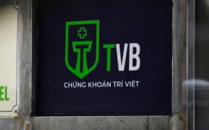 Công ty mẹ đăng ký mua vào 5 triệu cổ phiếu Chứng khoán Trí Việt (TVB) khi thị giá vẫn đang "trượt dài"