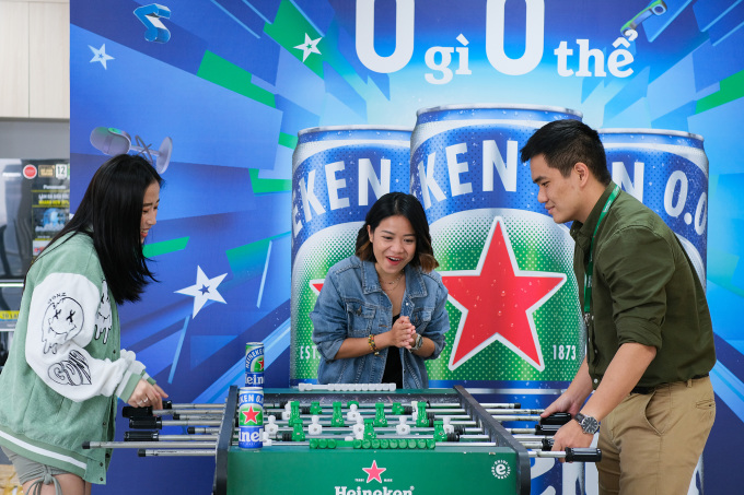 Nhân viên Heineken được cung cấp nhiều khu vực giải trí, thư giãn và thưởng thức sản phẩm của công ty sau giờ làm việc  Ảnh: HVN