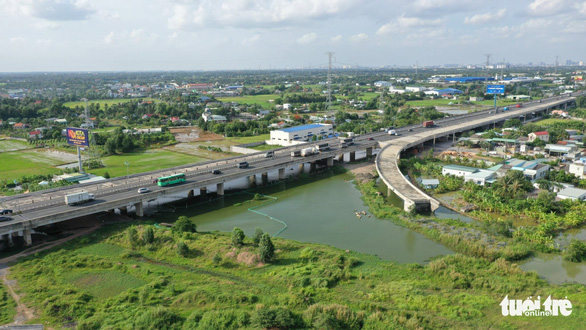 Tin sáng 31-5: Thêm 13.400 doanh nghiệp mới; Thu hồi số đăng ký 5 loại thuốc nhập khẩu - Ảnh 2.