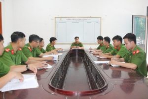 Công ty “ma” dùng 3.000 tài khoản ngân hàng cho người nước ngoài thuê để phạm tội - Ảnh 1.