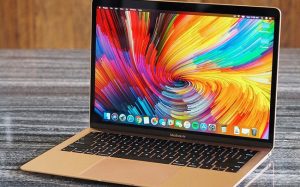 MacBook Air 2022: Khi ‘quái vật’ cũng có điểm yếu