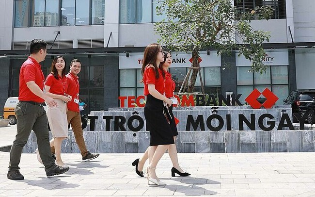 Techcombank mở Roadshow tại Anh và Singapore để tuyển nhân sự cấp cao