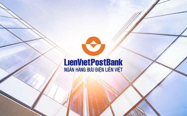 Nhiều lãnh đạo cấp cao LienVietPostBank đăng ký mua mạnh cổ phiếu LPB