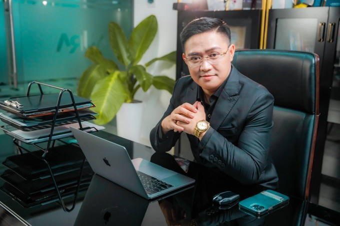 Ông Đậu Minh Nhật, Chủ tịch Aura Capital.