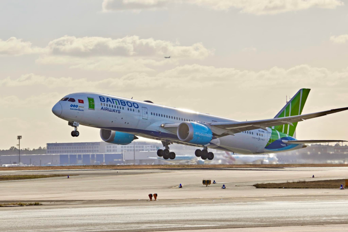 Máy bay phản lực Embraer E190/195 của Bamboo Airways. Ảnh: Bamboo Airways