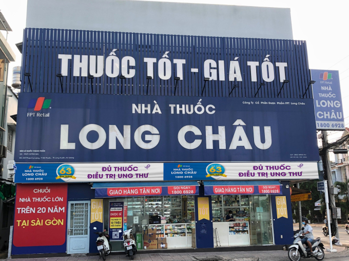 FPT Long Châu đã có gần 700 nhà thuốc trên toàn quốc và hơn 6.000 dược sĩ chuyên môn cao. Ảnh: FPT Long Châu