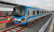 7/17 đoàn tàu của tuyến metro số 1 đã về tới TP.HCM