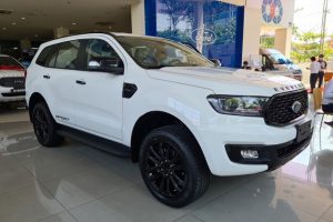 Đẩy hàng tồn kho, Ford Everest giảm giá khủng tới 110 triệu đồng, chuẩn bị đón thế hệ mới - Ảnh 1.