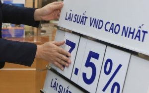 Cuộc đua lãi suất huy động vì sao vẫn chưa hạ nhiệt?