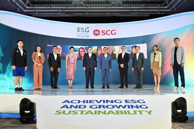 Đại diện các tổ chức, doanh nghiệp chia sẻ tại Hội nghị Chuyên đề ESG 2022.