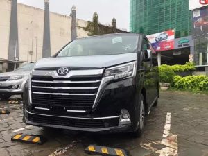 Toyota Granvia rút khỏi Việt Nam, rộng sân chơi cho Kia Carnival - Ảnh 1.