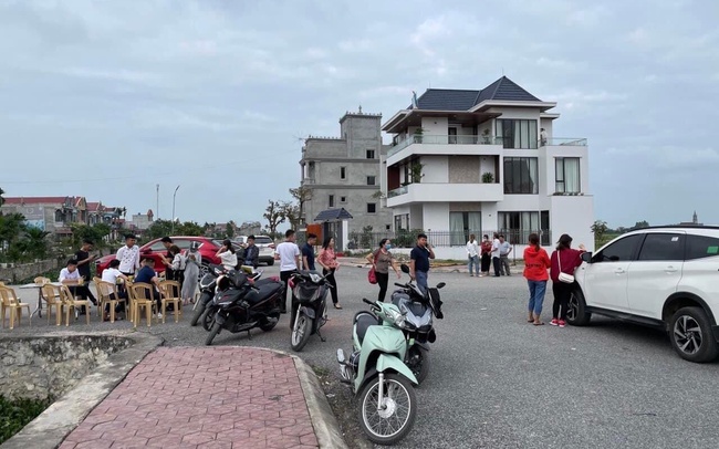 “Buôn tài không bằng dài vốn” là cách nhiều nhà đầu tư bất động sản lãi vài chục lần sau nhiều năm giữ đất