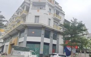 Shophouse, nhà phố và mặt bằng kinh doanh vắng bóng khách thuê vì giá cao