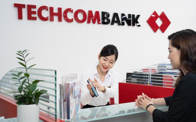 Không chỉ lương và phúc lợi hấp dẫn, Techcombank còn phát hành cổ phiếu ESOP để giữ chân nhân tài