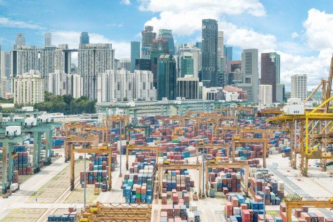 Cảng Singapore là cảng lớn nhất Đông Nam Á. Ảnh: Technology Port