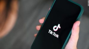 Các nghị sĩ Mỹ kêu gọi điều tra liên quan TikTok - Ảnh 1.