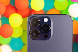 Người dùng iPhone 14 Pro phàn nàn sự cố với camera - Ảnh 1.