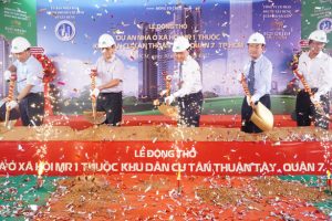 Kiến nghị xử phạt và thu hồi đất nếu chủ đầu tư không xây nhà ở xã hội - Ảnh 1.