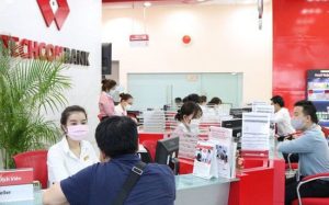 Techcombank được nới room tín dụng tương đương với Vietcombank